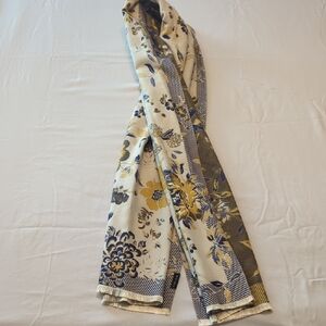 Chic Floral Scarf with Blue and Gold Accents